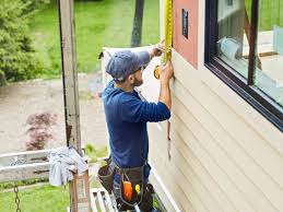 Best Vinyl Siding Installation  in Lla Lla, WA